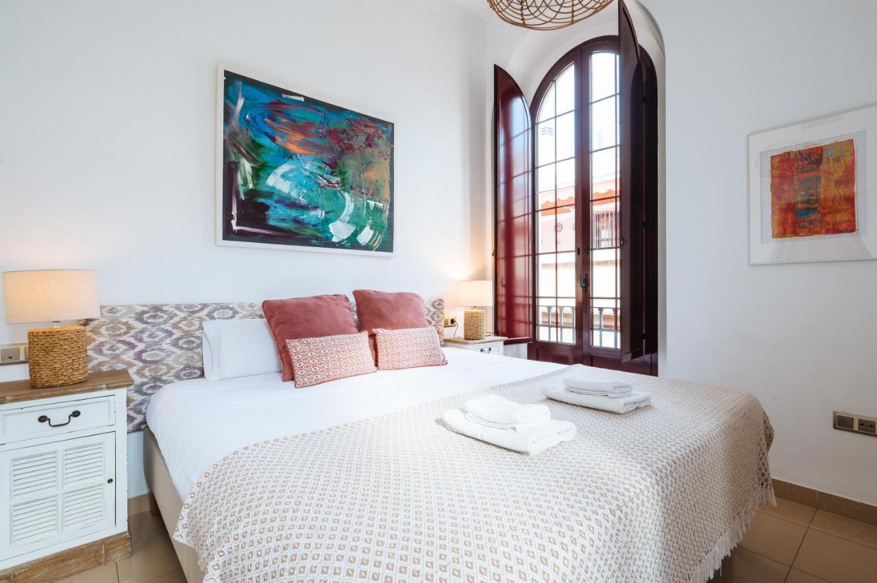 Homeyseville-amazing Penthouse Giralda Views 8 Pax, Parking Optional * Seville